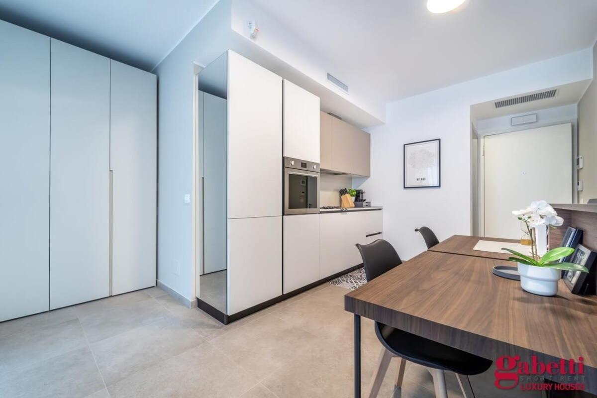 Stilicone 15 - Luxury Apt 3D Apartment Milan Luaran gambar
